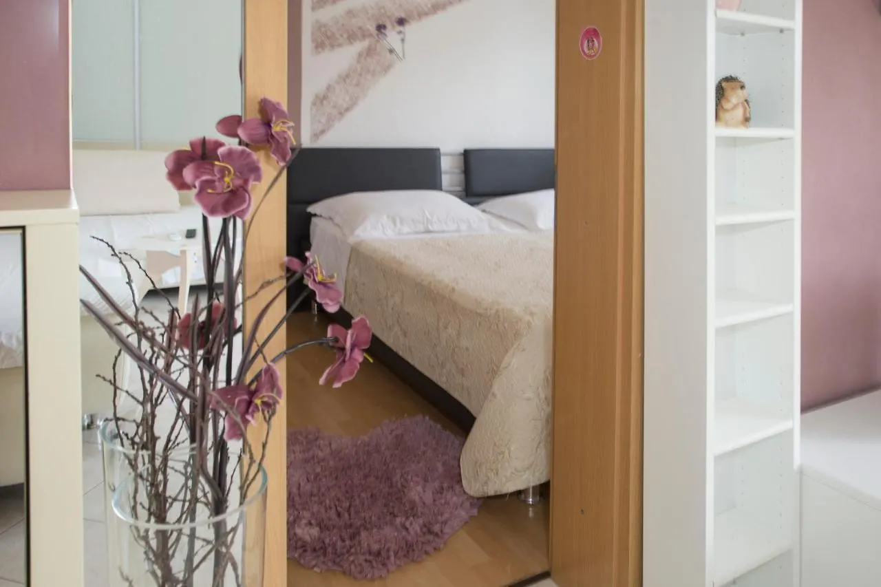 Apartment Lucy Сплит
